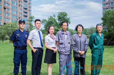 一夜之間,城南有了個(gè)&ldquo;網(wǎng)紅&rdquo;小區(qū),彩虹環(huán)繞,怎一個(gè)美字了得~